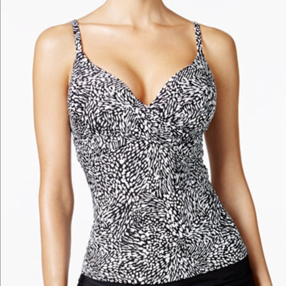 Island Escape Bust Enhancing Tankini Top with underwire